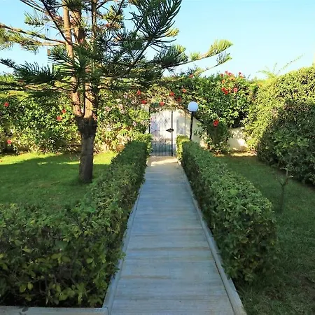 בית נופש Flora: Un'oasi A 100 M Dal Mare