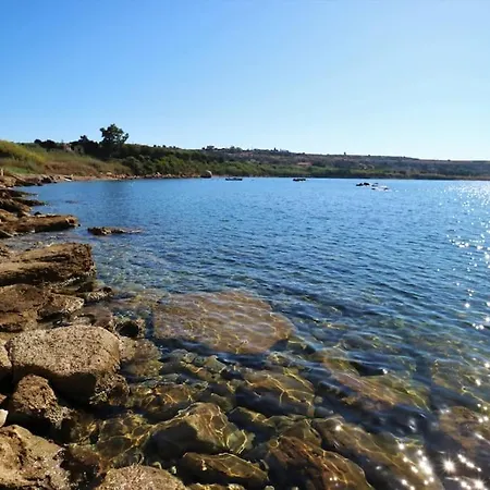 Flora: Un'oasi A 100 M Dal Mare בית נופש
