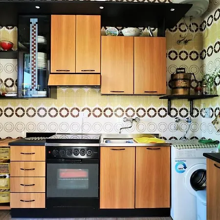 בית נופש Flora: Un'oasi A 100 M Dal Mare