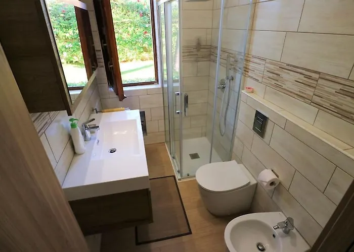 Flora: Un'oasi A 100 M Dal Mare *